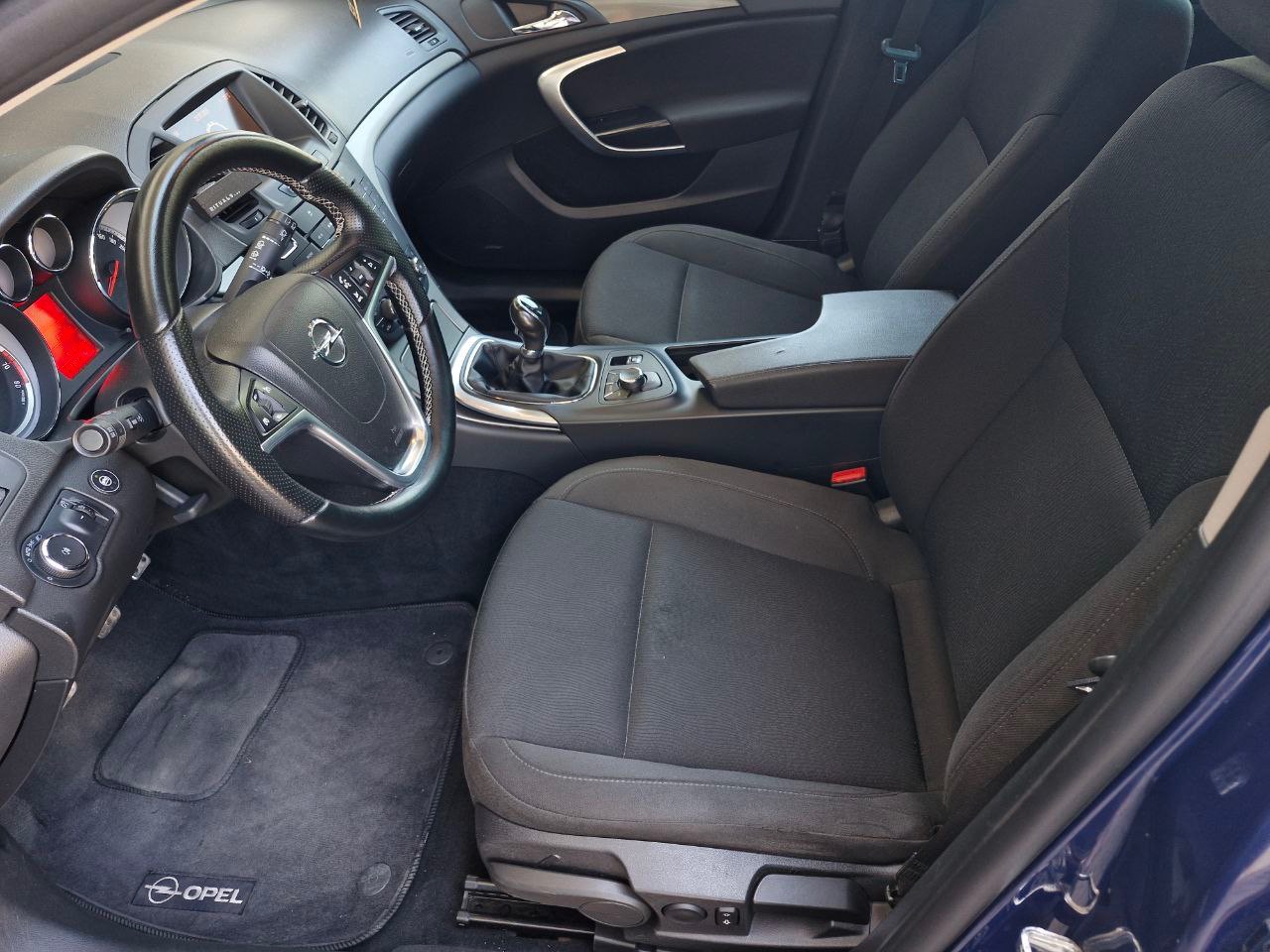 Opel Insignia - фото 10