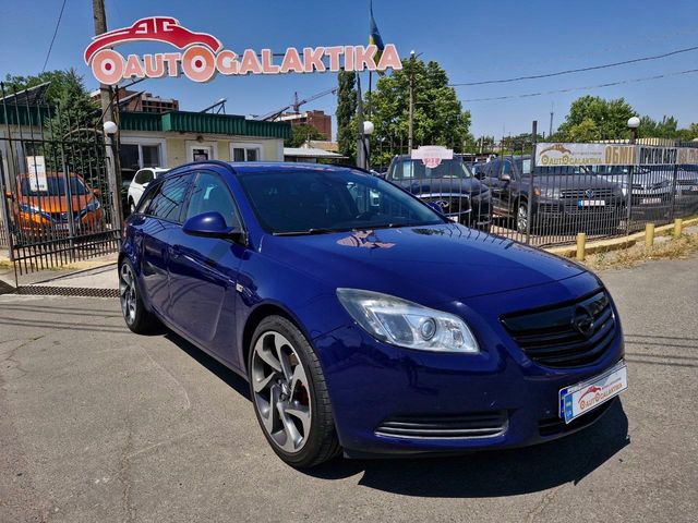 Opel Insignia - фото 1