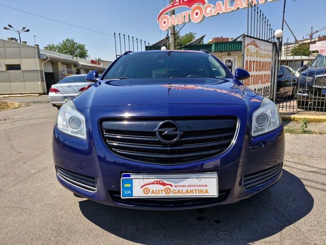 Opel Insignia - фото 2