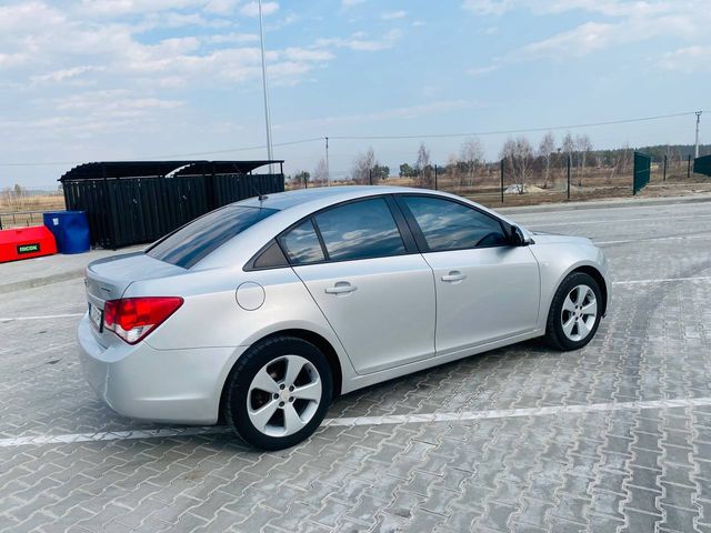 Chevrolet Cruze - зображення 2