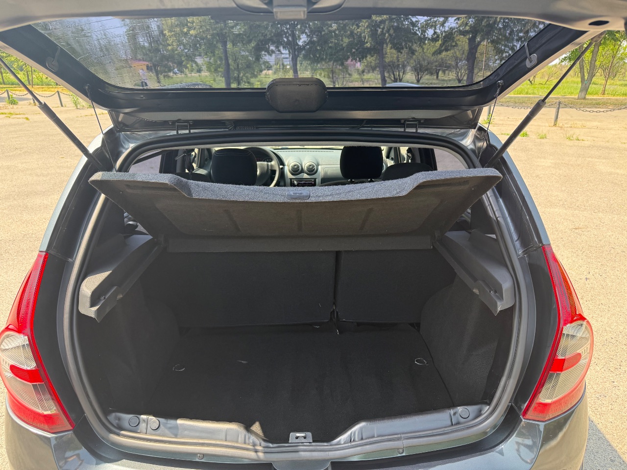 Dacia Sandero - фото 9