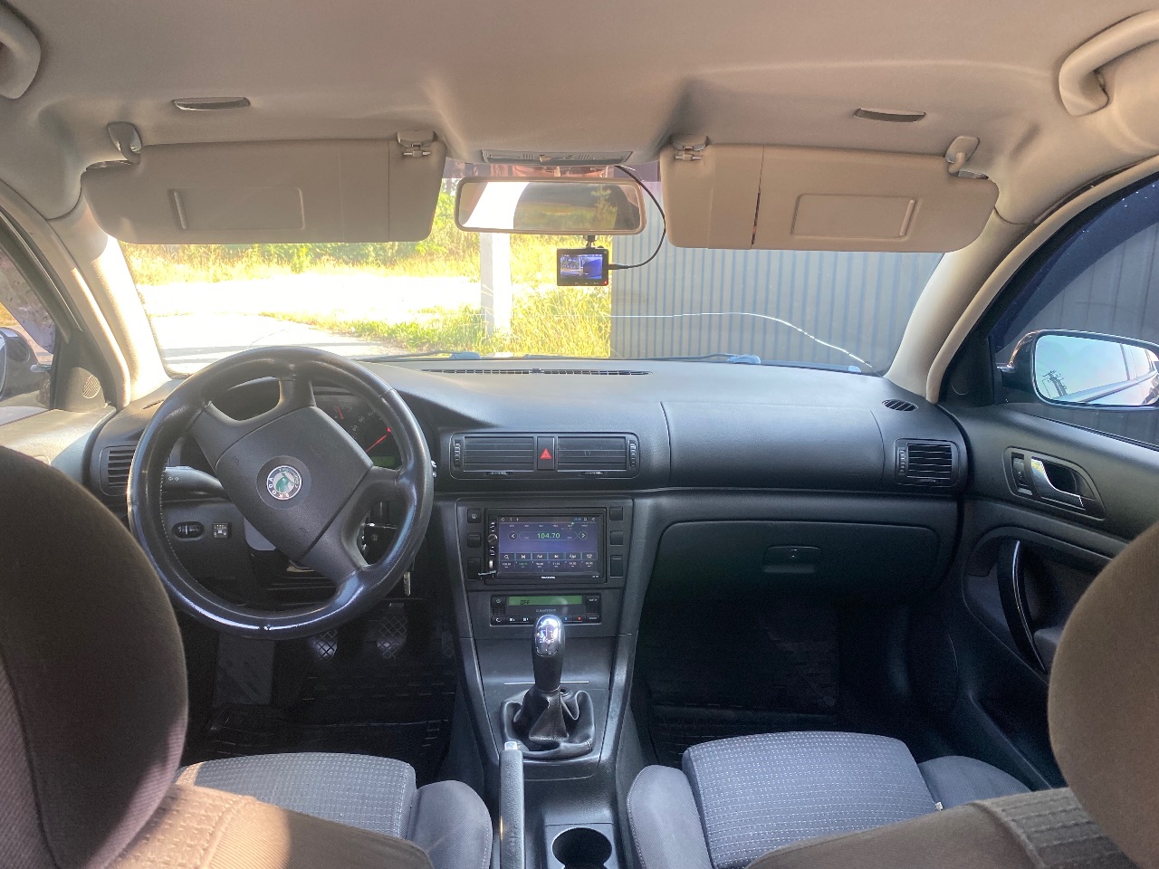 Skoda Superb - фото 8