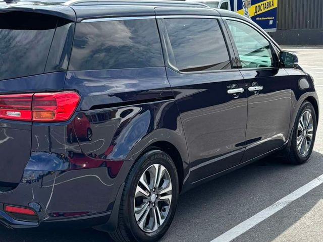 Kia Sedona - фото 3