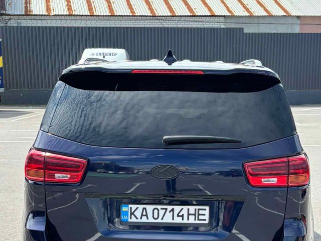 Kia Sedona - фото 4
