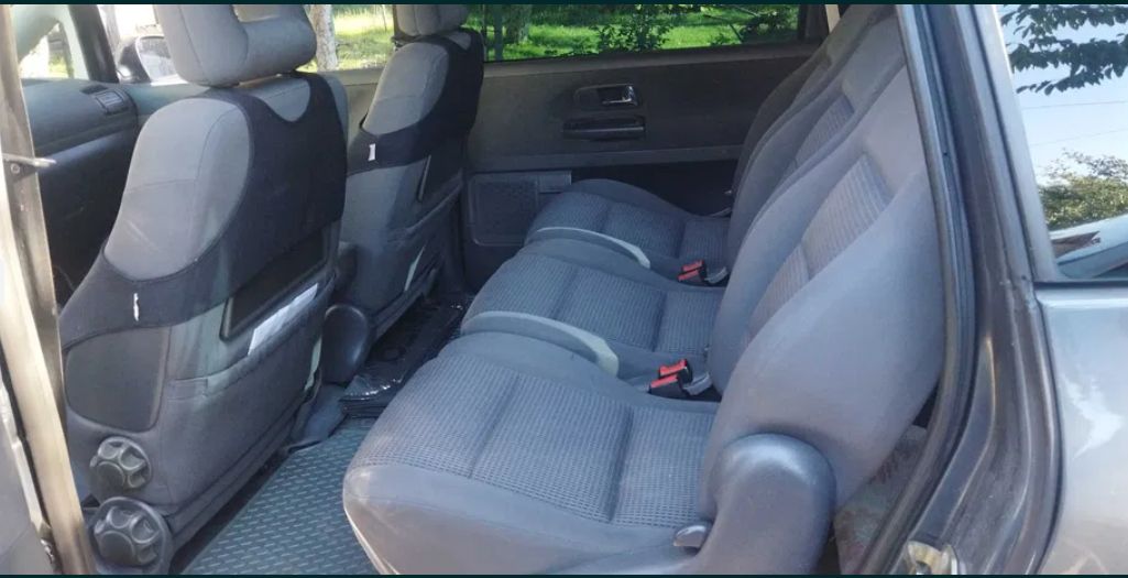 Volkswagen Sharan - фото 10