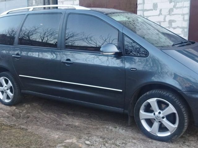 Volkswagen Sharan - фото 5