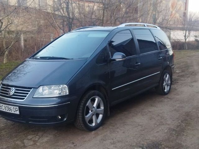 Volkswagen Sharan - фото 1