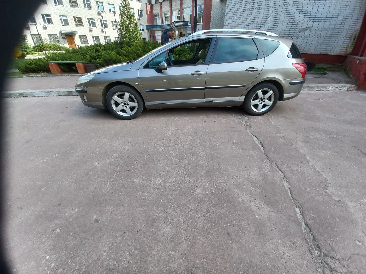 Peugeot 407 - фото 11