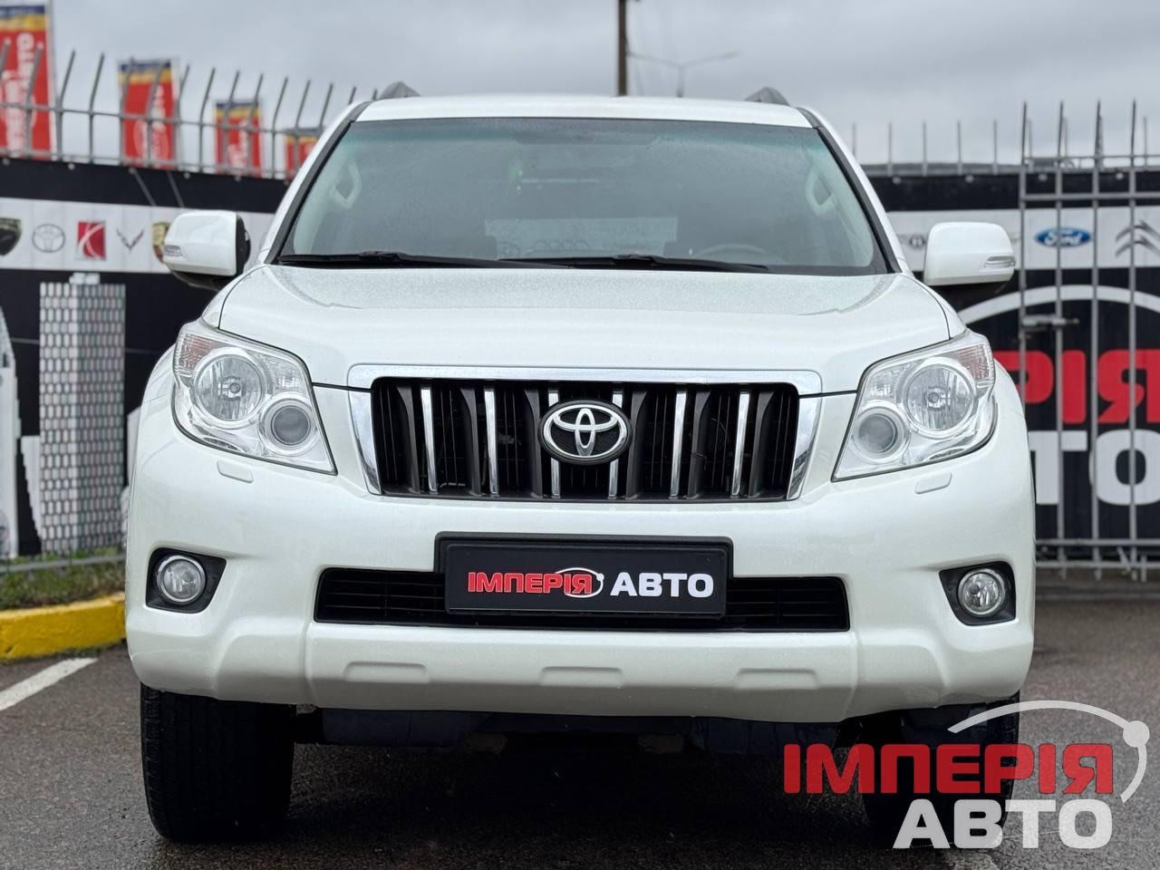 Toyota Land Cruiser Prado - фото 3