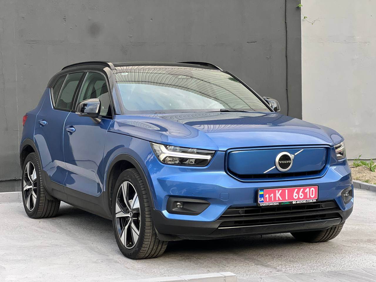 Volvo XC40 - фото 3