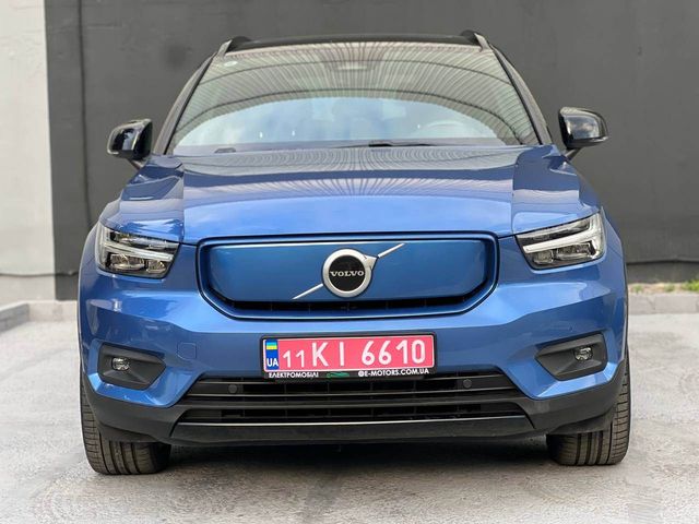 Volvo XC40 - фото 2