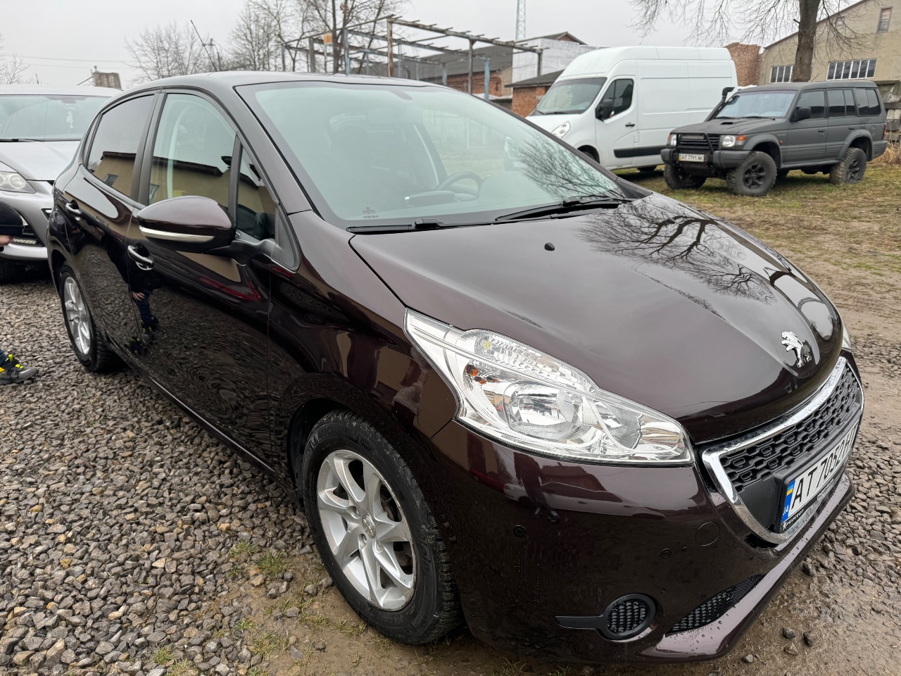 Peugeot 208 - фото 7