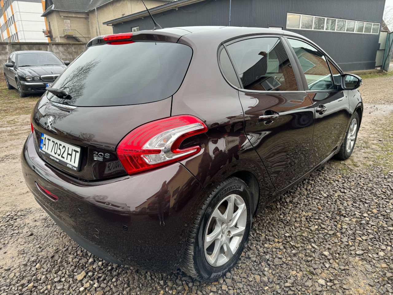 Peugeot 208 - фото 6