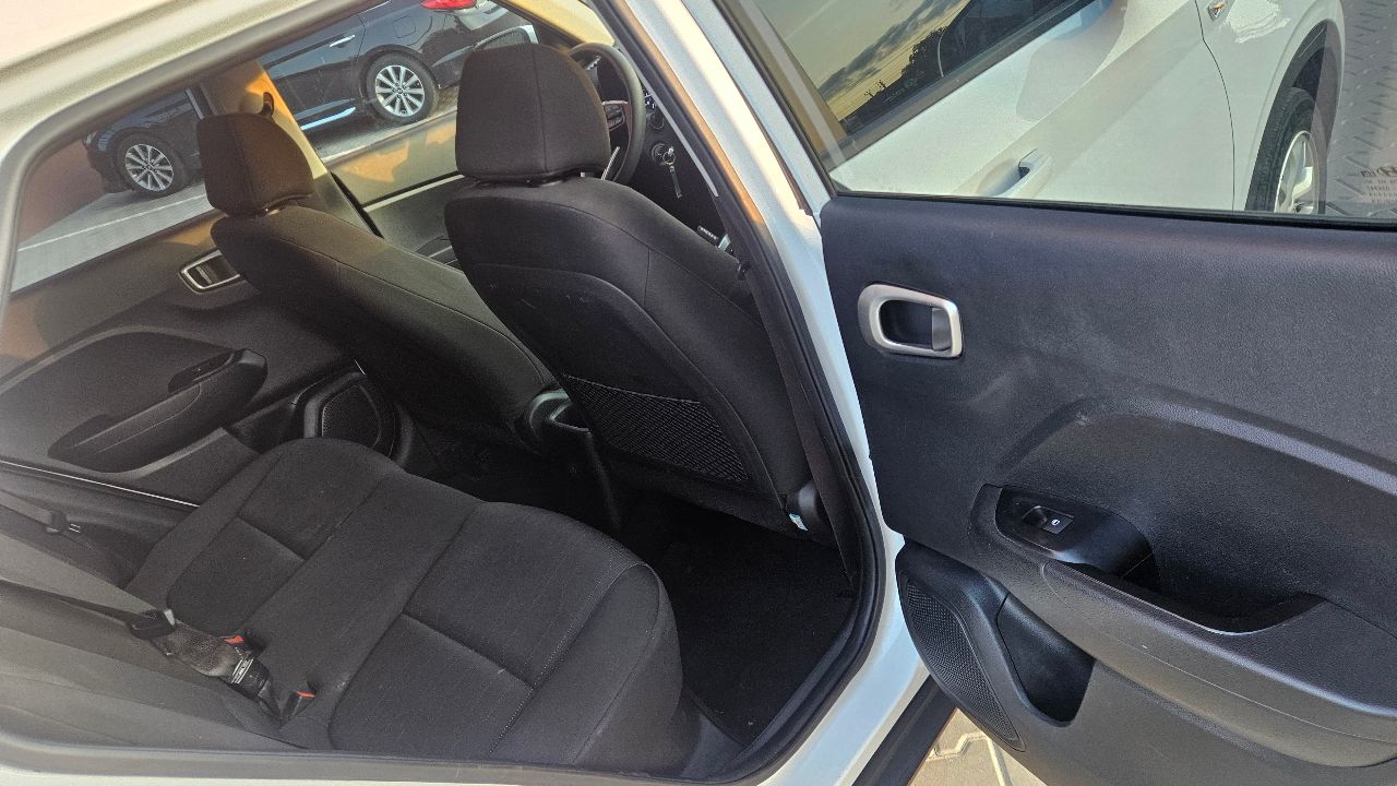 Hyundai Venue - фото 9