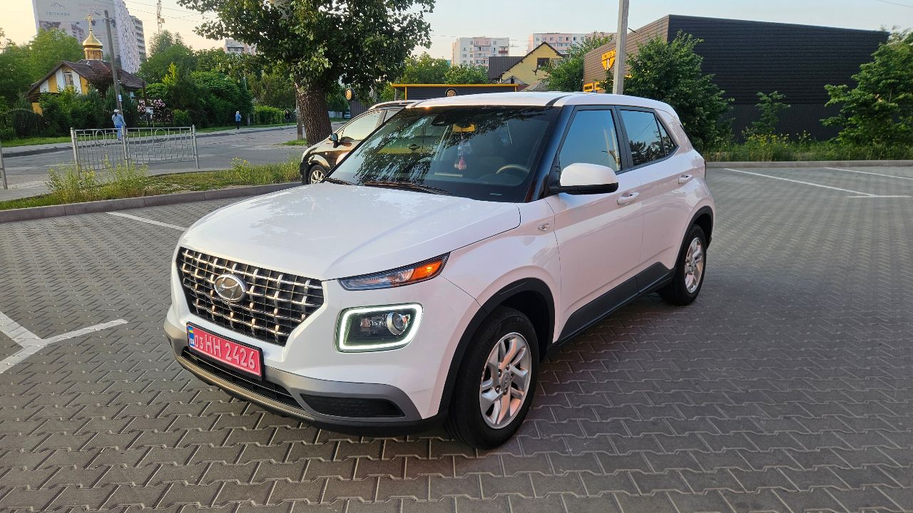 Hyundai Venue - фото 3