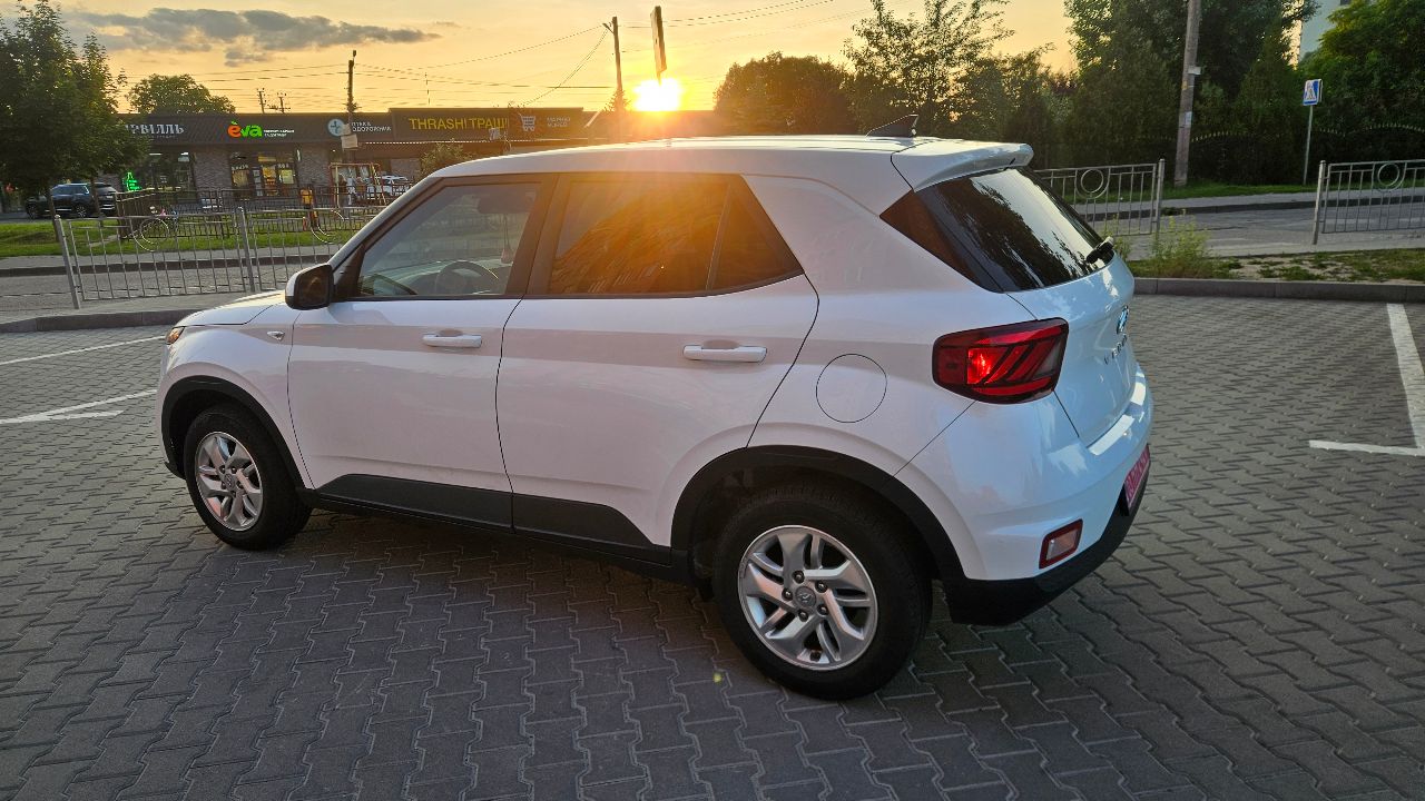 Hyundai Venue - фото 5