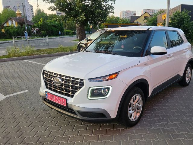 Hyundai Venue - фото 3
