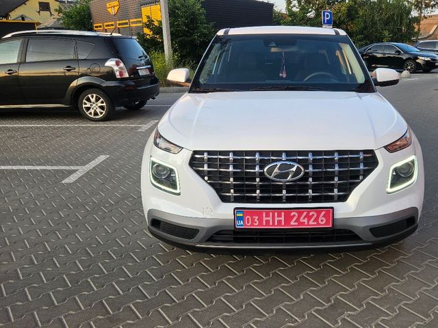 Hyundai Venue - фото 2