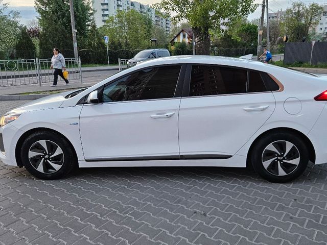Hyundai IONIQ - фото 5