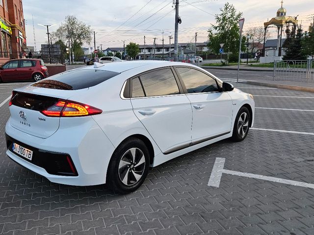 Hyundai IONIQ - фото 3