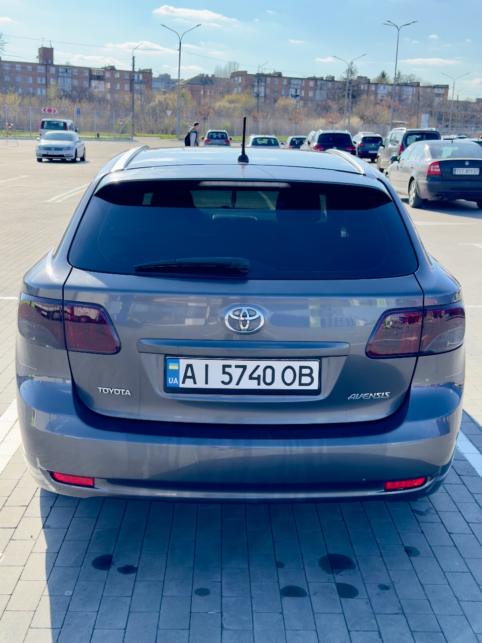 Toyota Avensis - фото 7