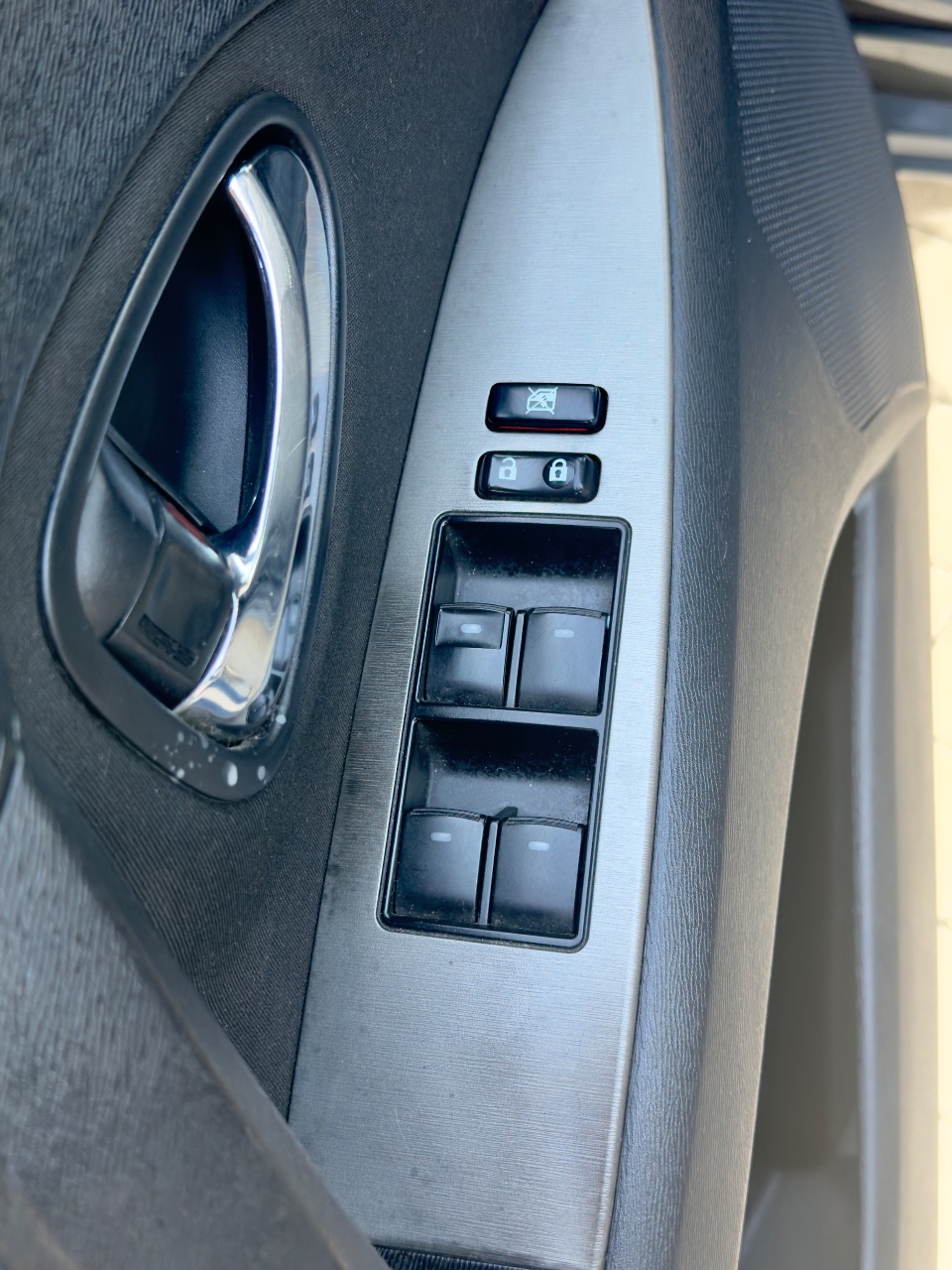 Toyota Avensis - фото 14