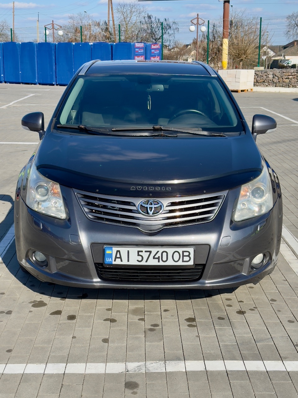 Toyota Avensis - фото 1