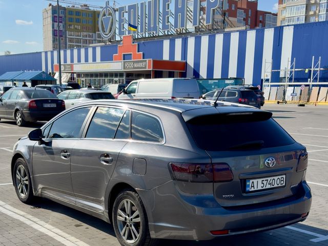 Toyota Avensis - фото 5