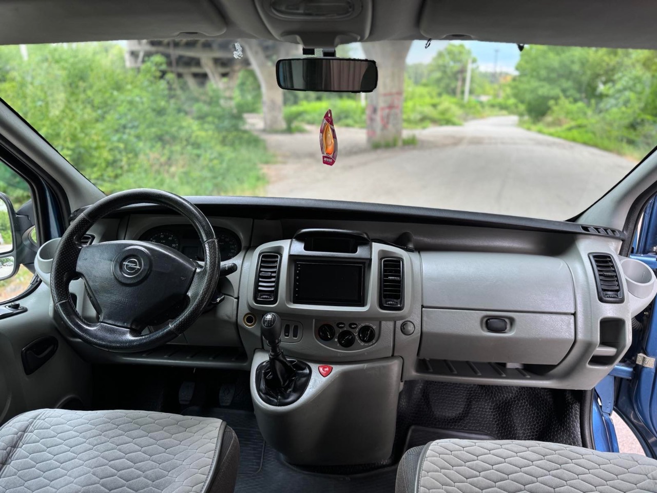 Opel Vivaro - фото 12