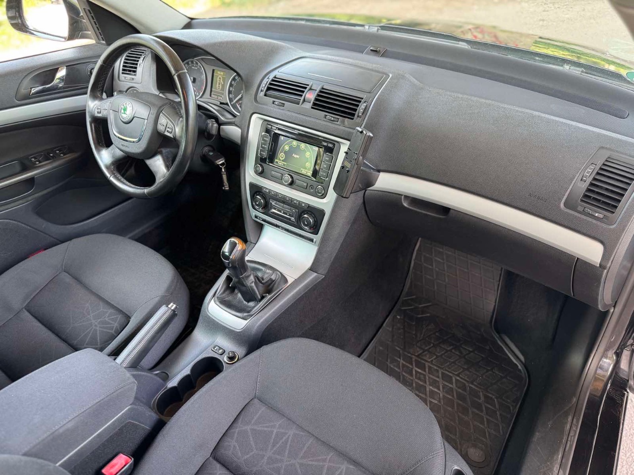 Skoda Octavia - фото 10