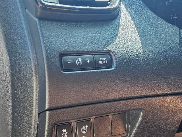 Nissan Rogue Sport - фото 5