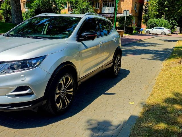 Nissan Rogue Sport - фото 2