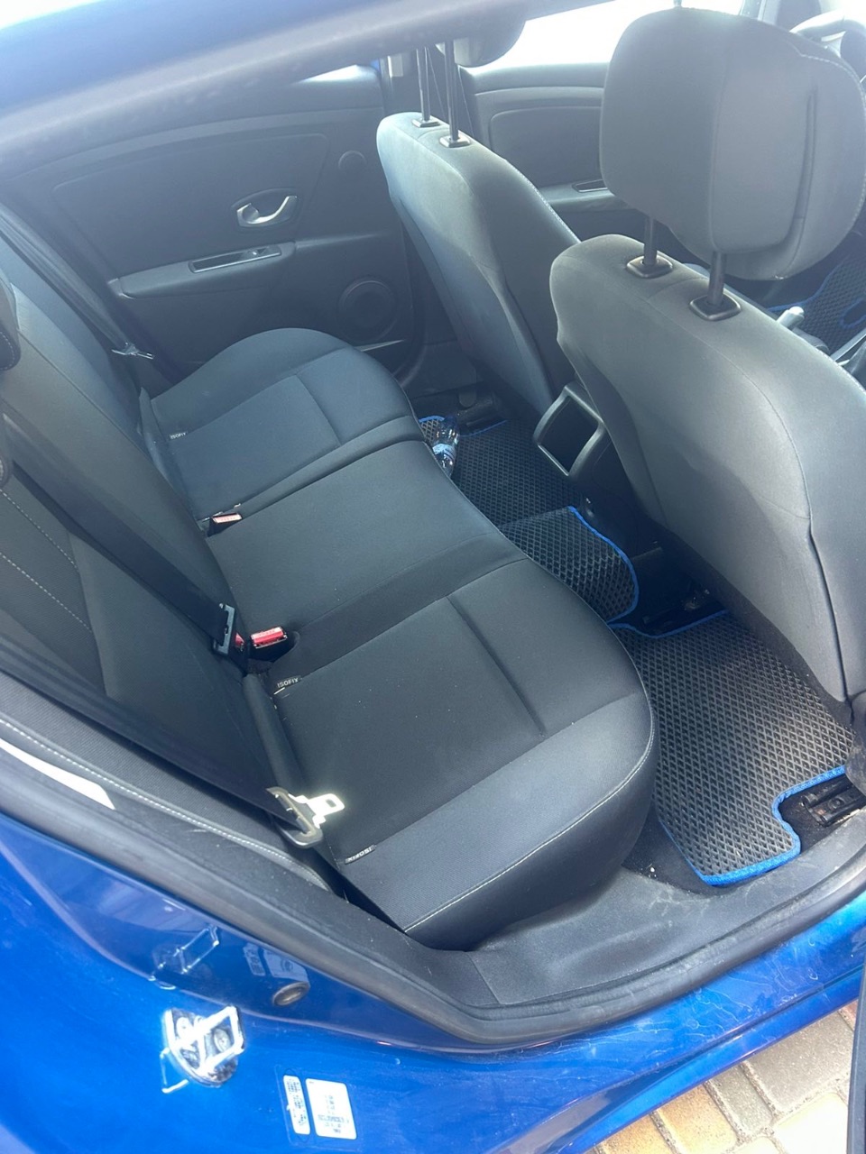 Renault Megane - фото 16