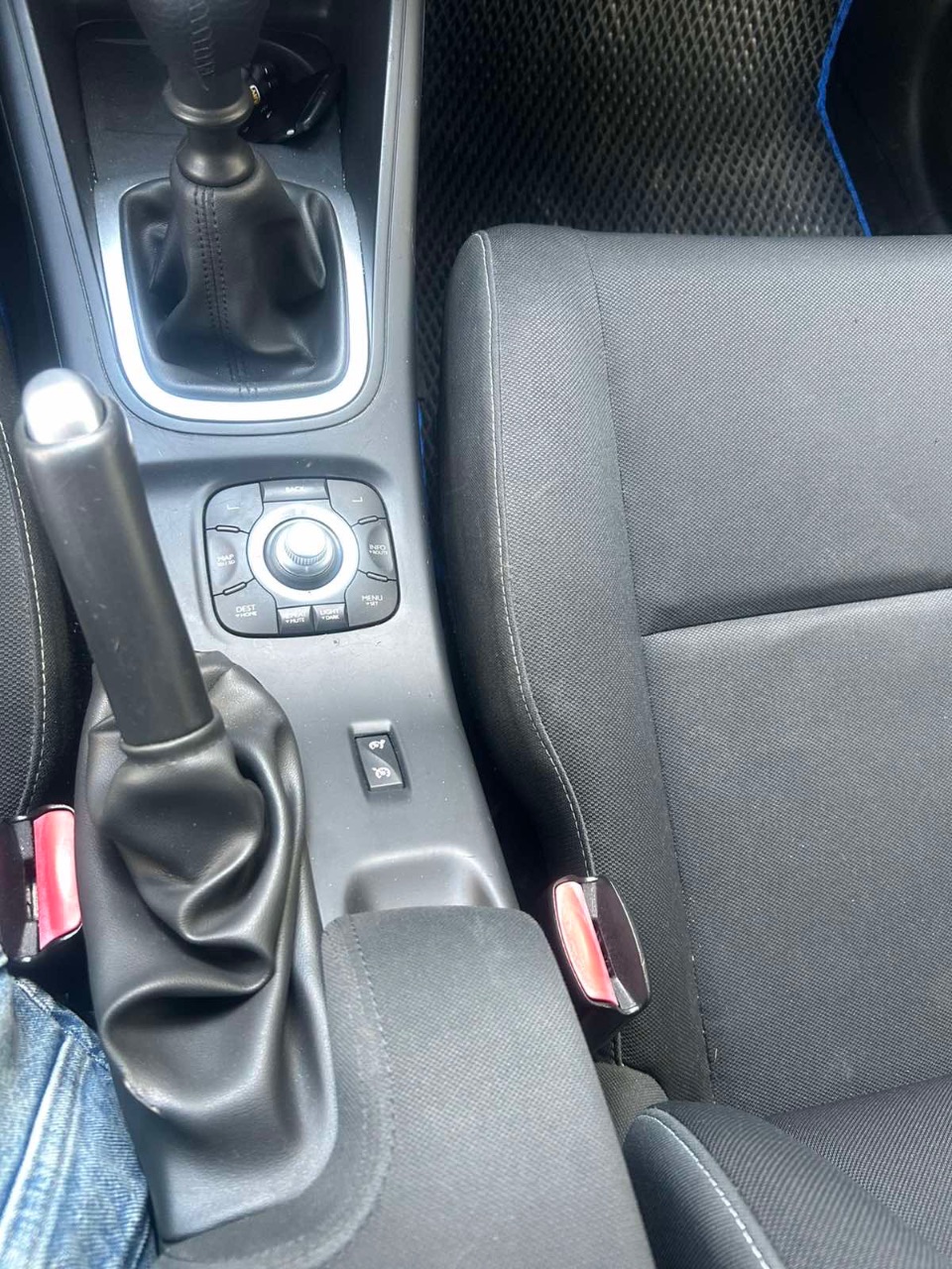 Renault Megane - фото 21