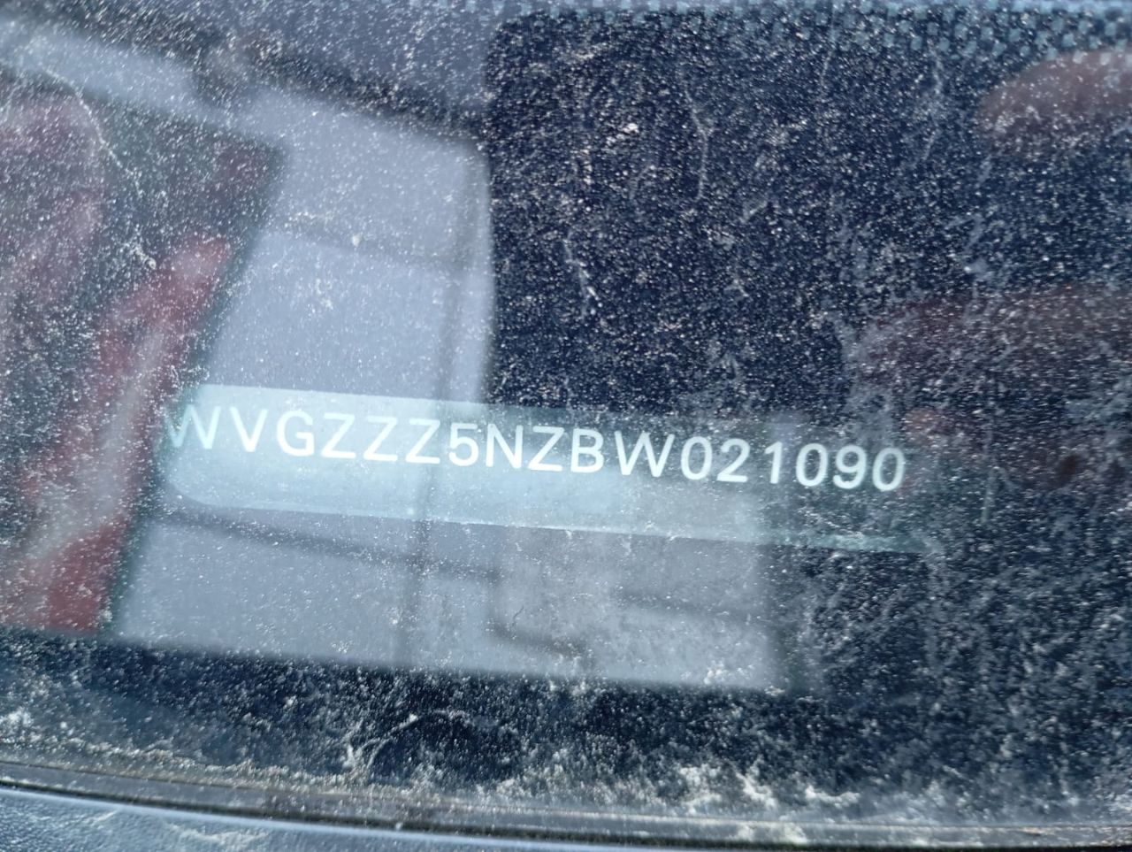 Volkswagen Tiguan - фото 6