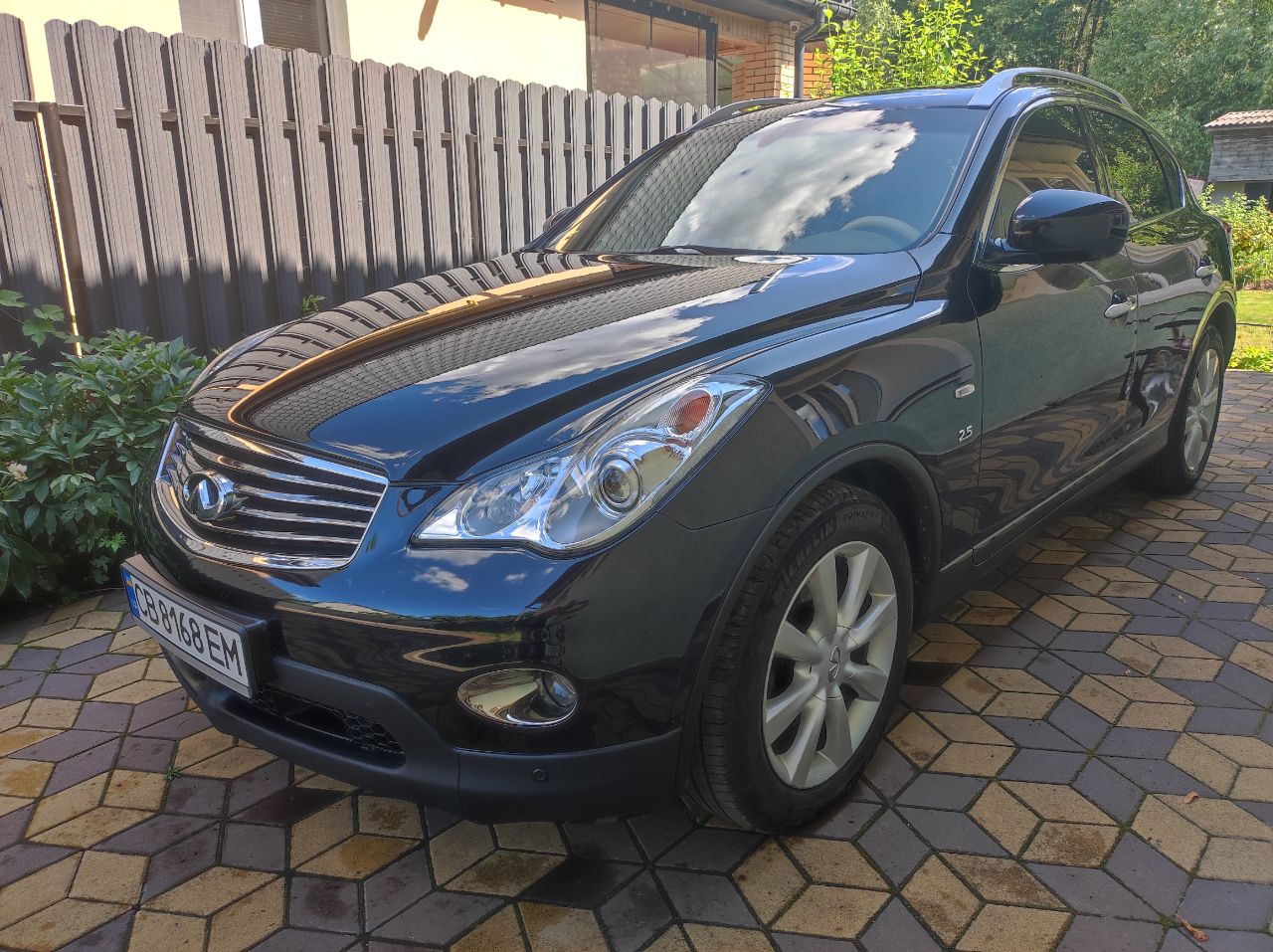 Infiniti QX50 - фото 1