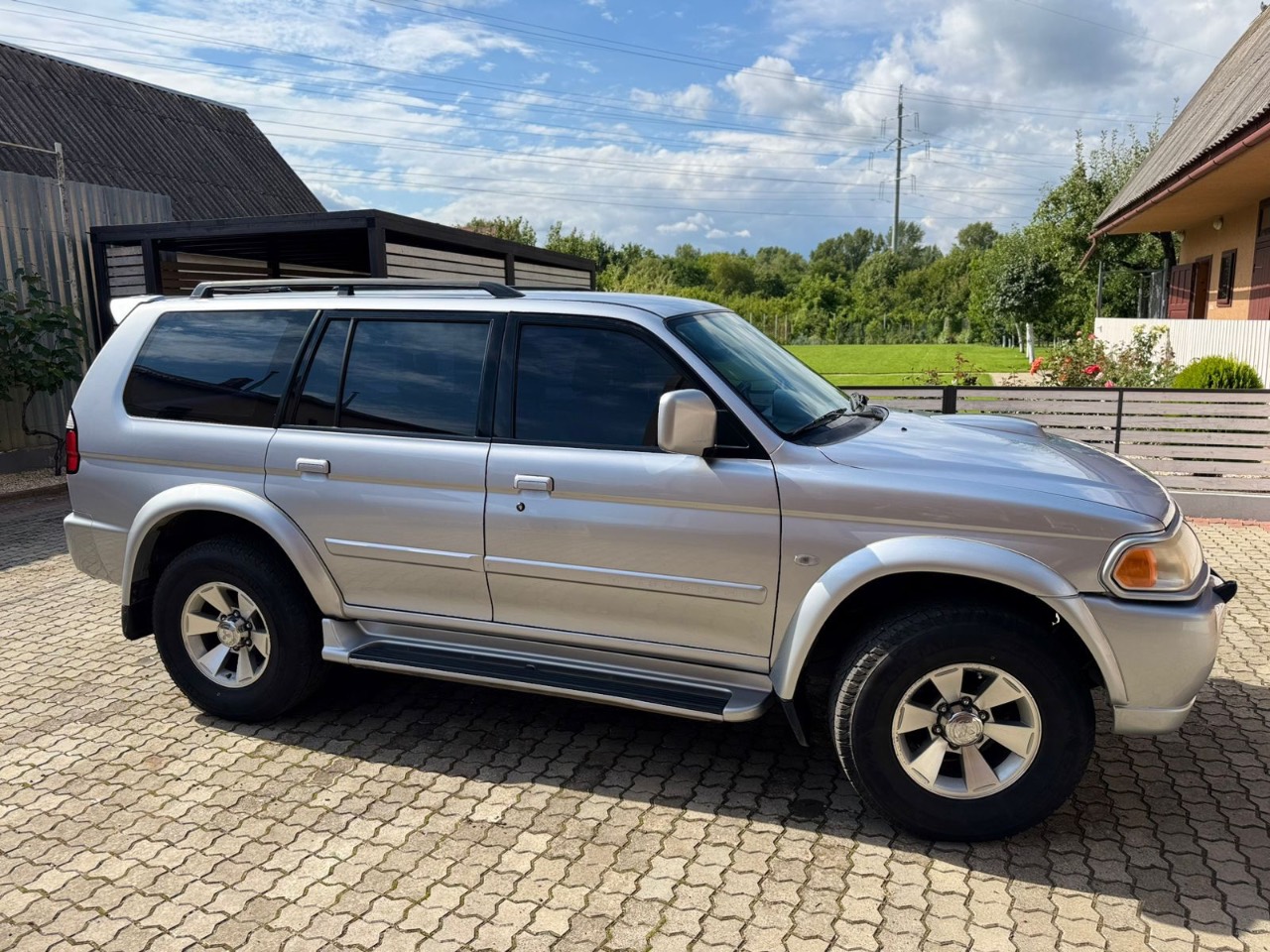Mitsubishi Pajero Sport - фото 1