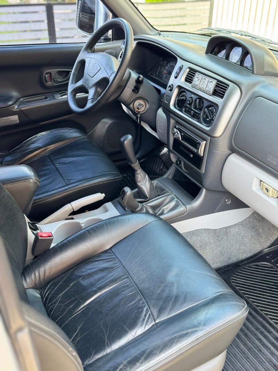 Mitsubishi Pajero Sport - фото 4