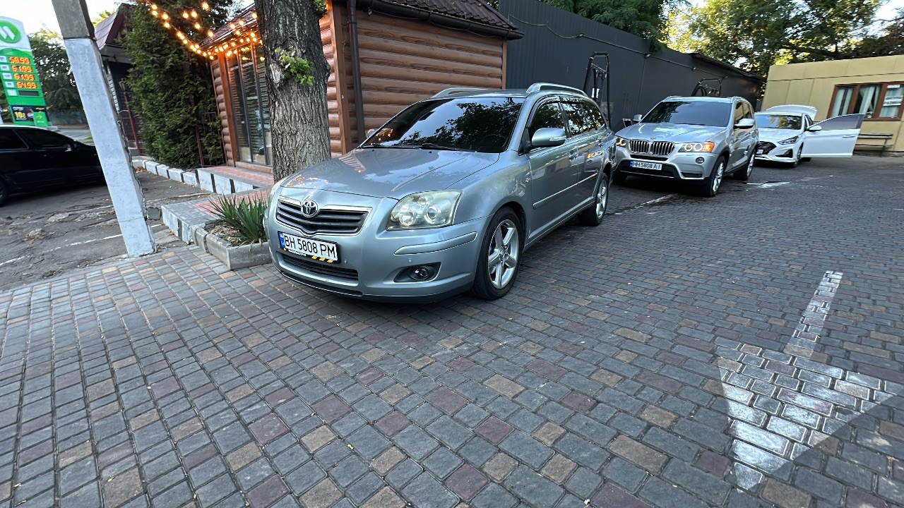 Toyota Avensis - фото 17