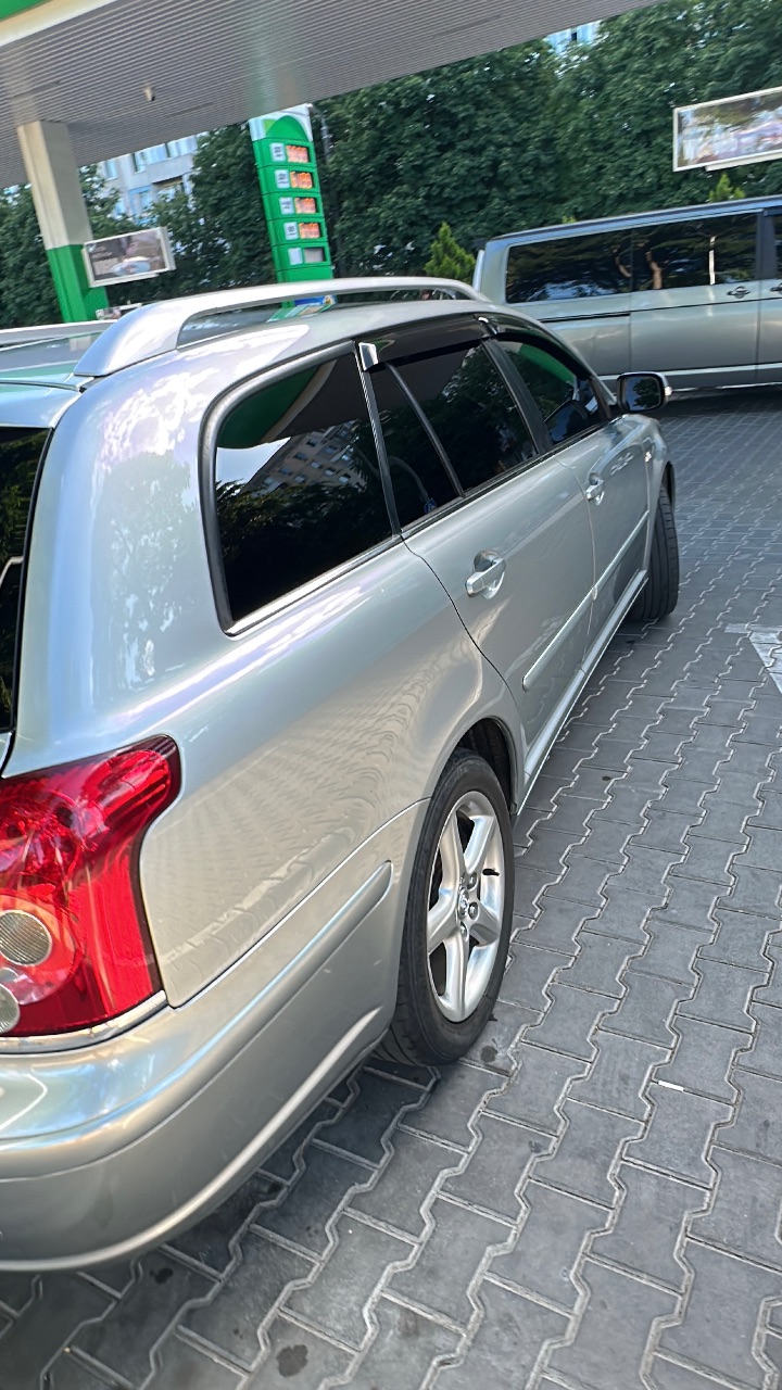 Toyota Avensis - фото 16