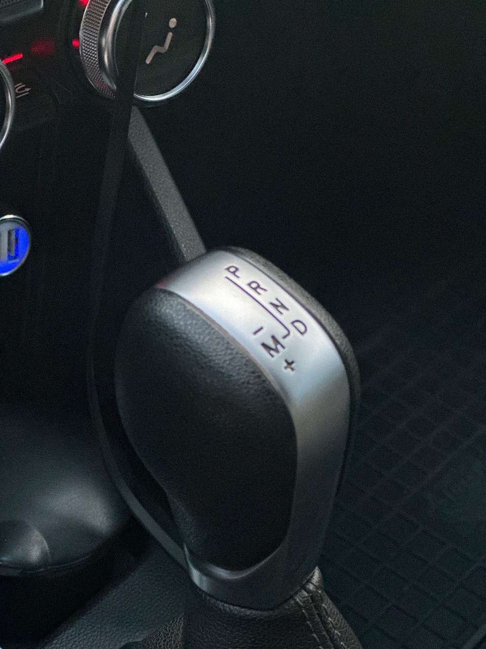 Renault Duster - фото 9