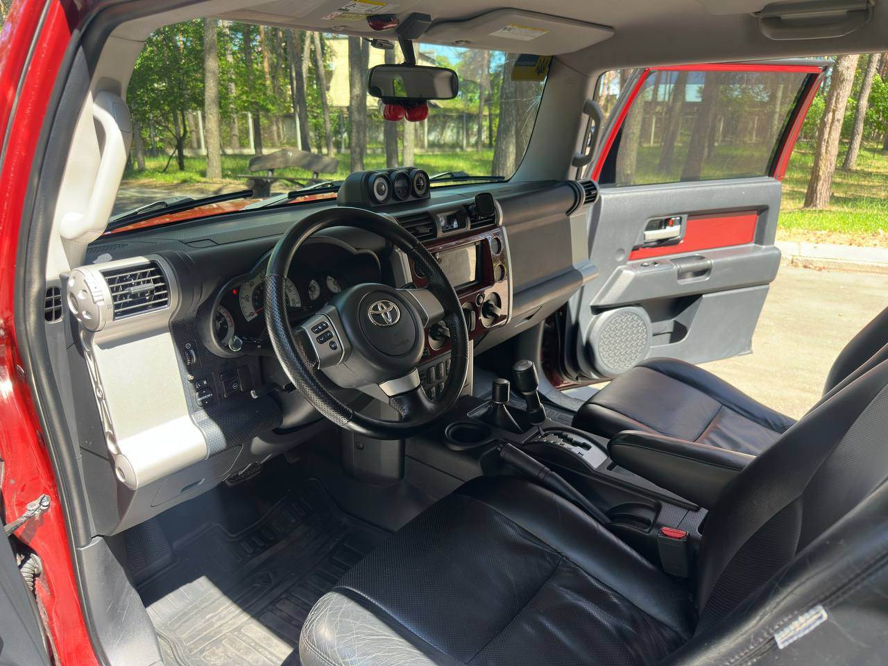 Toyota FJ Cruiser - фото 4