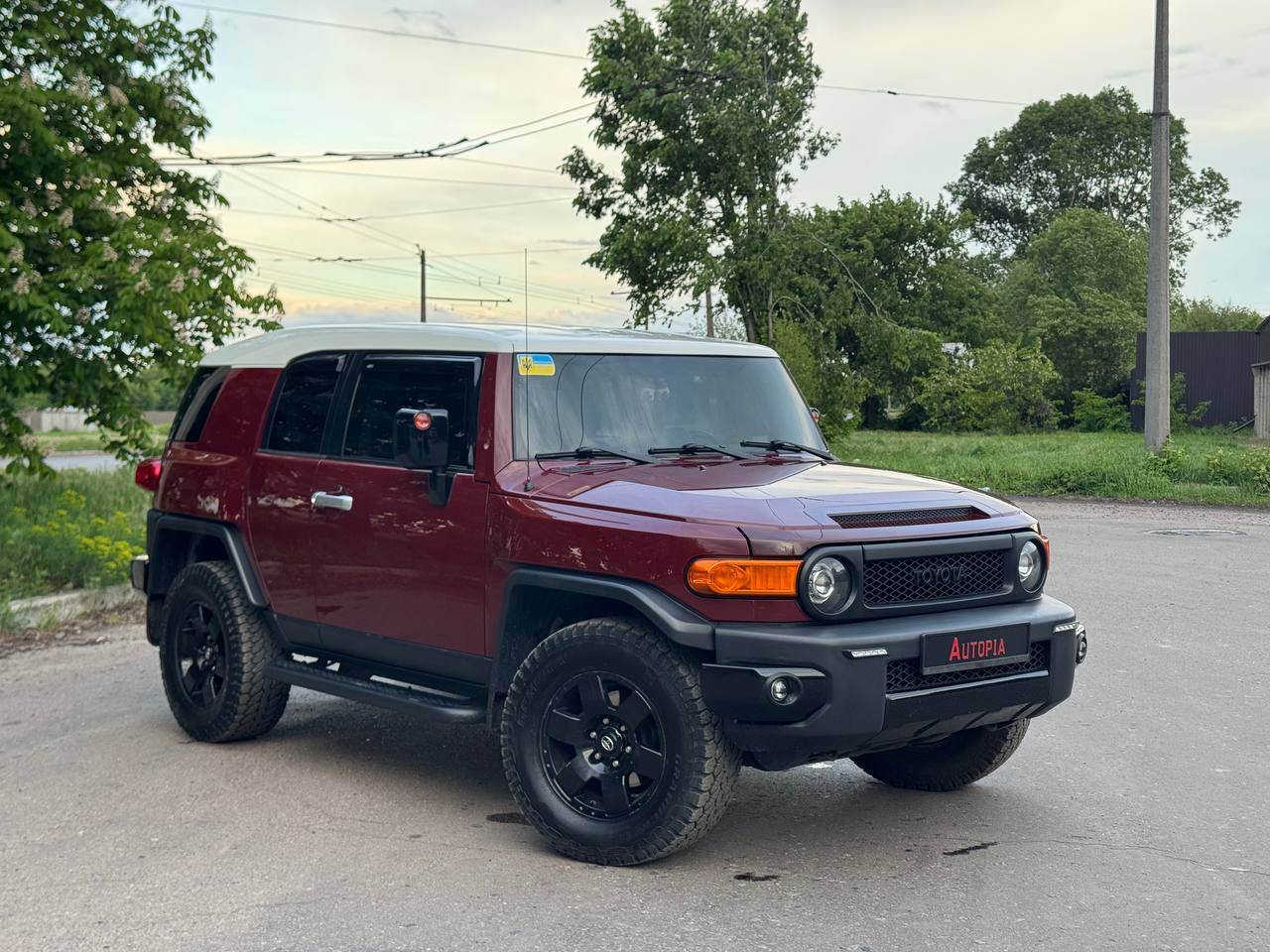 Toyota FJ Cruiser - фото 2