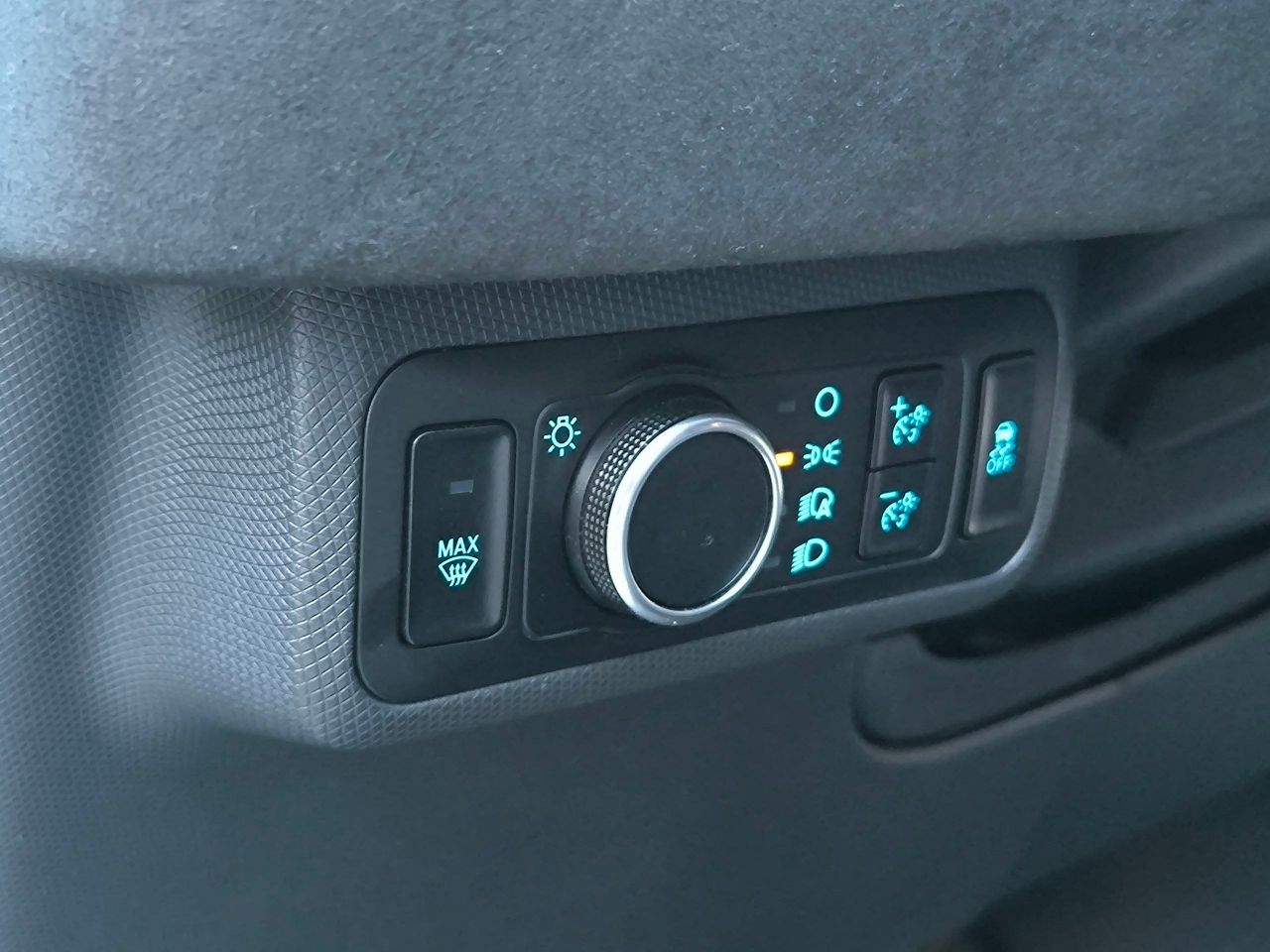 Ford Mustang Mach-E - фото 15