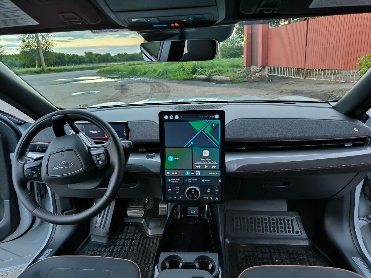 Ford Mustang Mach-E - фото 4