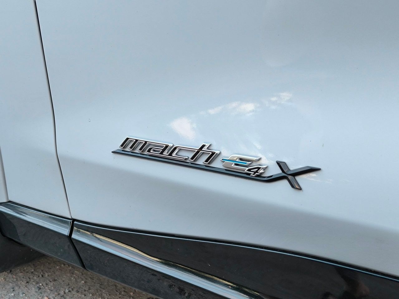 Ford Mustang Mach-E - фото 22