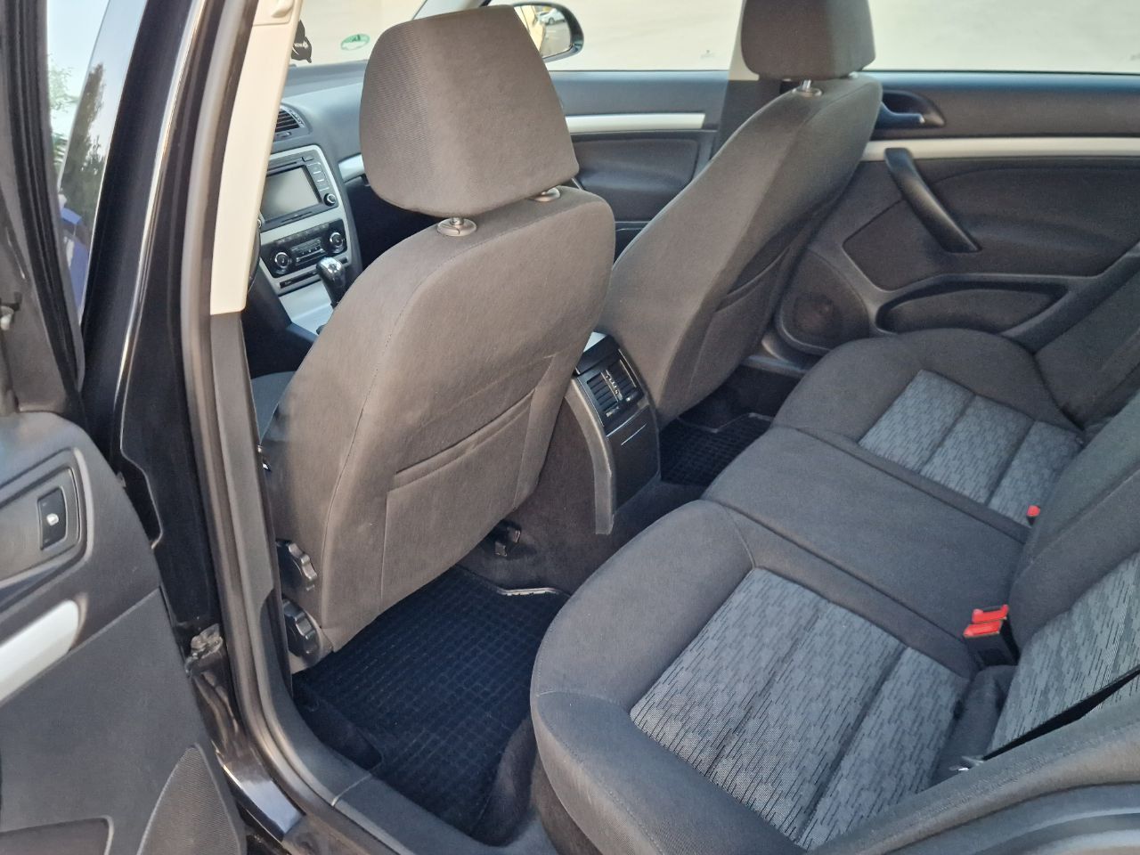 Skoda Octavia - фото 10