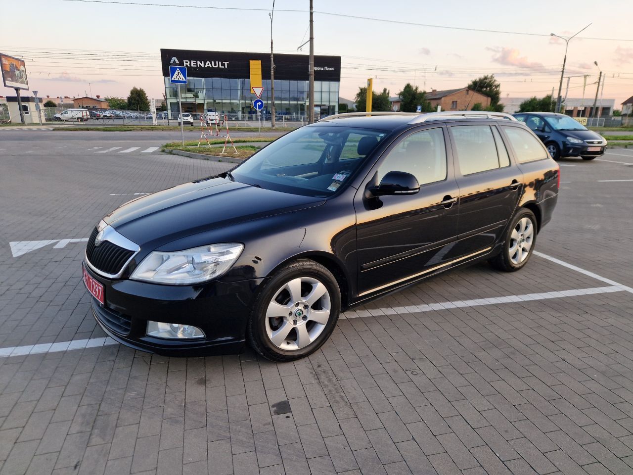 Skoda Octavia - фото 2