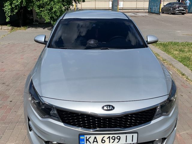 Kia K5 - фото 1