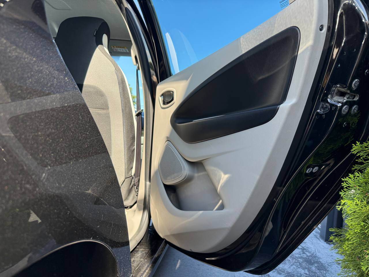 Renault ZOE - фото 45